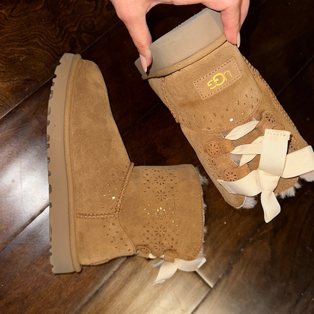 Ugg ankle boots, brand new